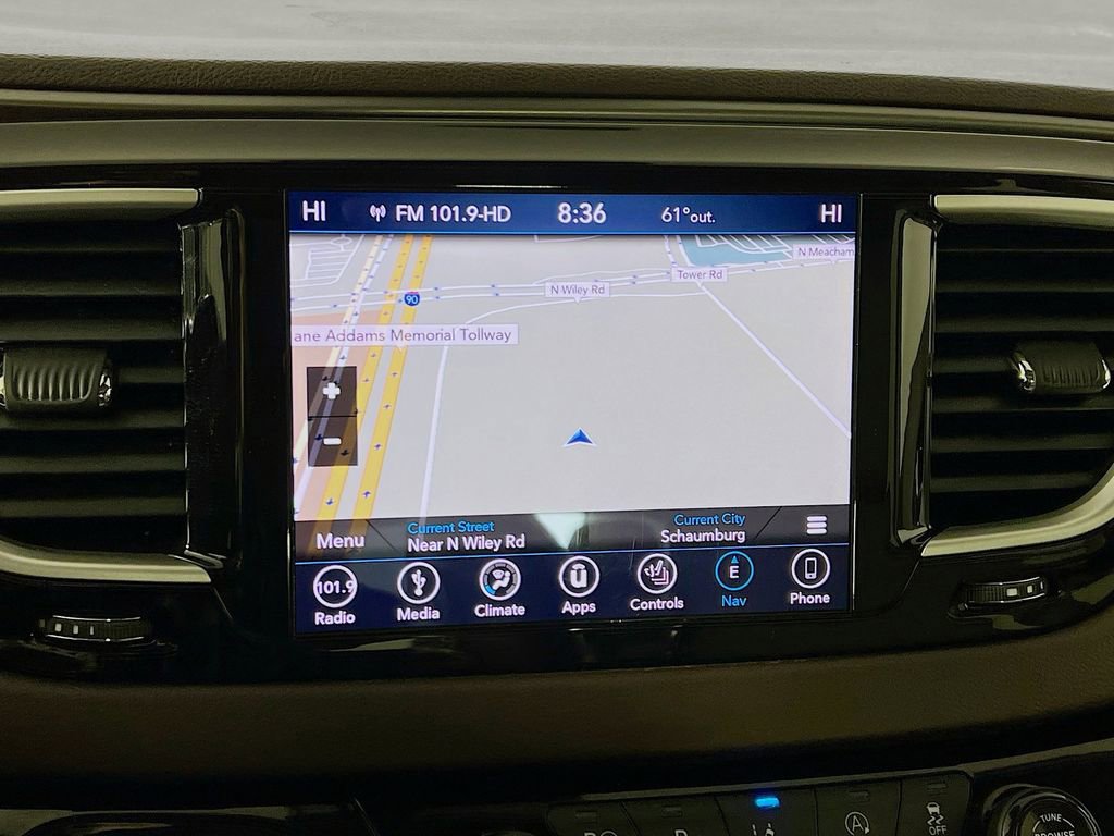 Used 2019 Chrysler Pacifica Touring-L w/ Advanced Safetytec Group FWD image 13