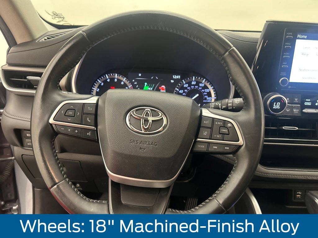 Used 2022 Toyota Highlander XLE image 41