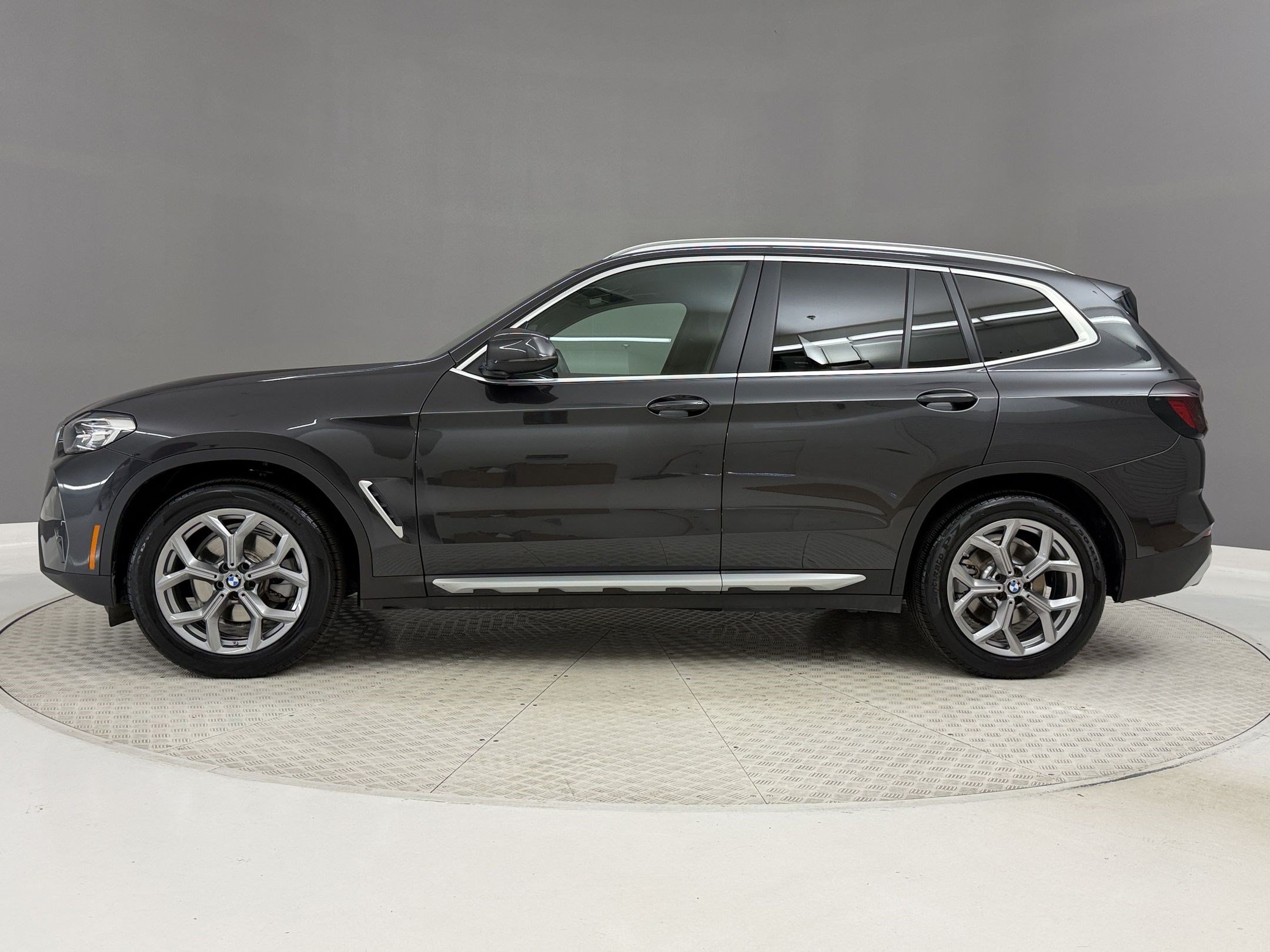 Certified 2023 BMW X3 sDrive30i w/ Convenience Package RWD image 2