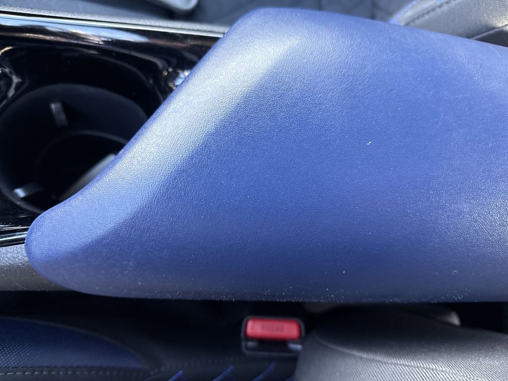 Used 2020 Toyota C-HR XLE FWD image 32