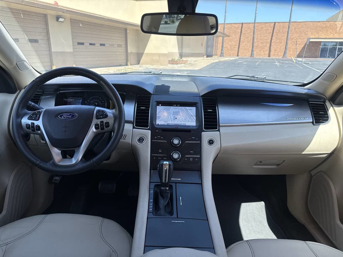 Used 2016 Ford Taurus SEL w/ Equipment Group 201A image 15