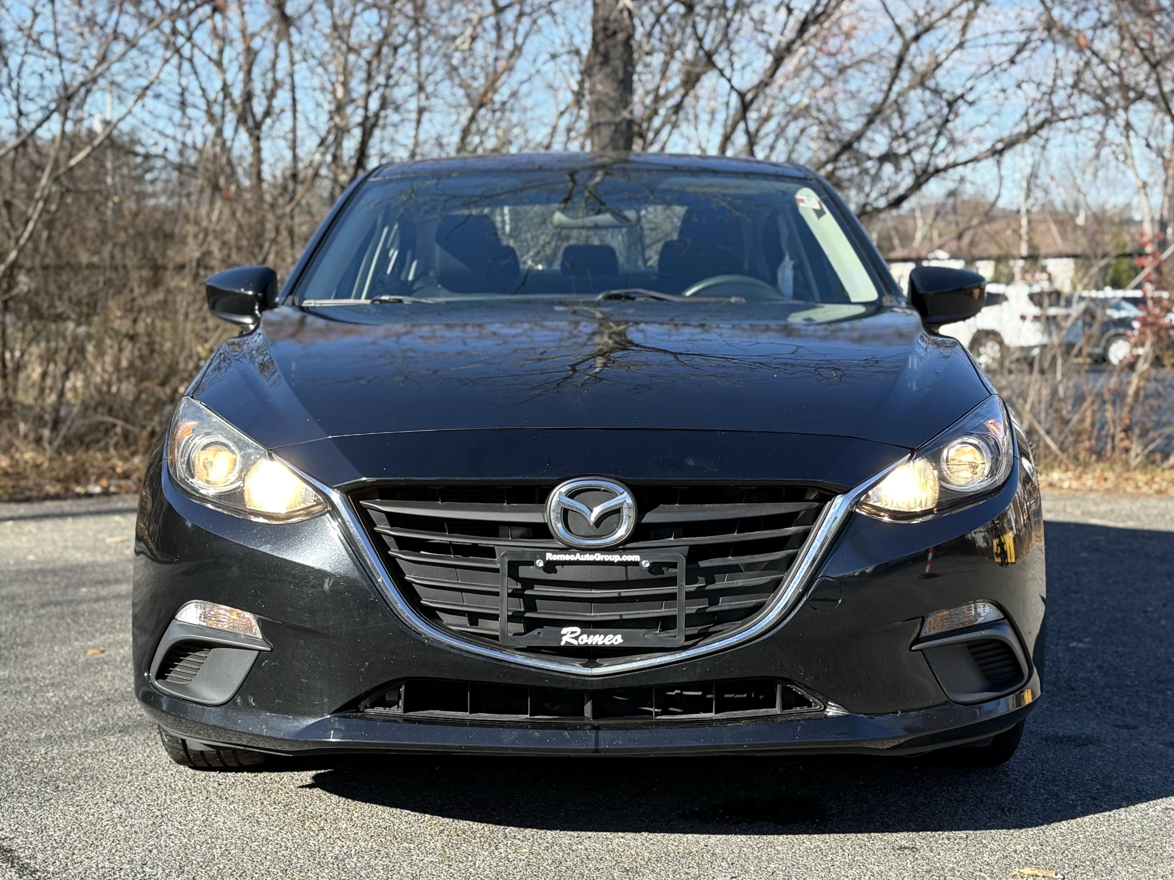 Used 2014 MAZDA MAZDA3 i Sport image 11