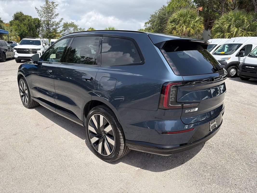 Used 2025 Volvo EX90 Ultra AWD/4WD image 3