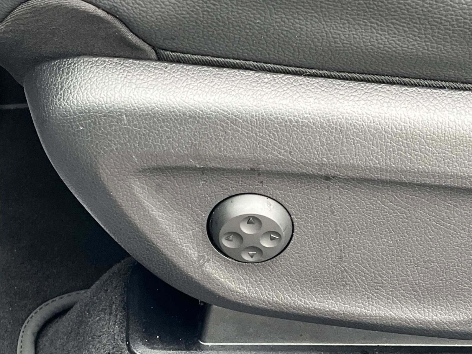 Certified 2025 Mercedes-Benz GLE 350 4MATIC image 21