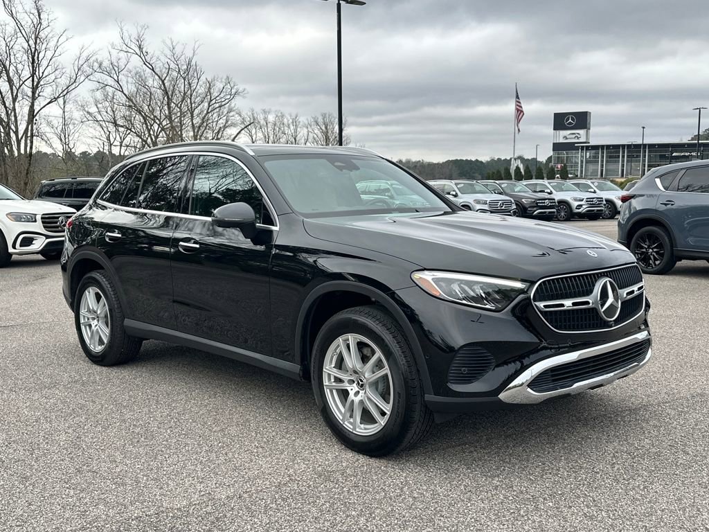 Used 2023 Mercedes-Benz GLC 300 image 1