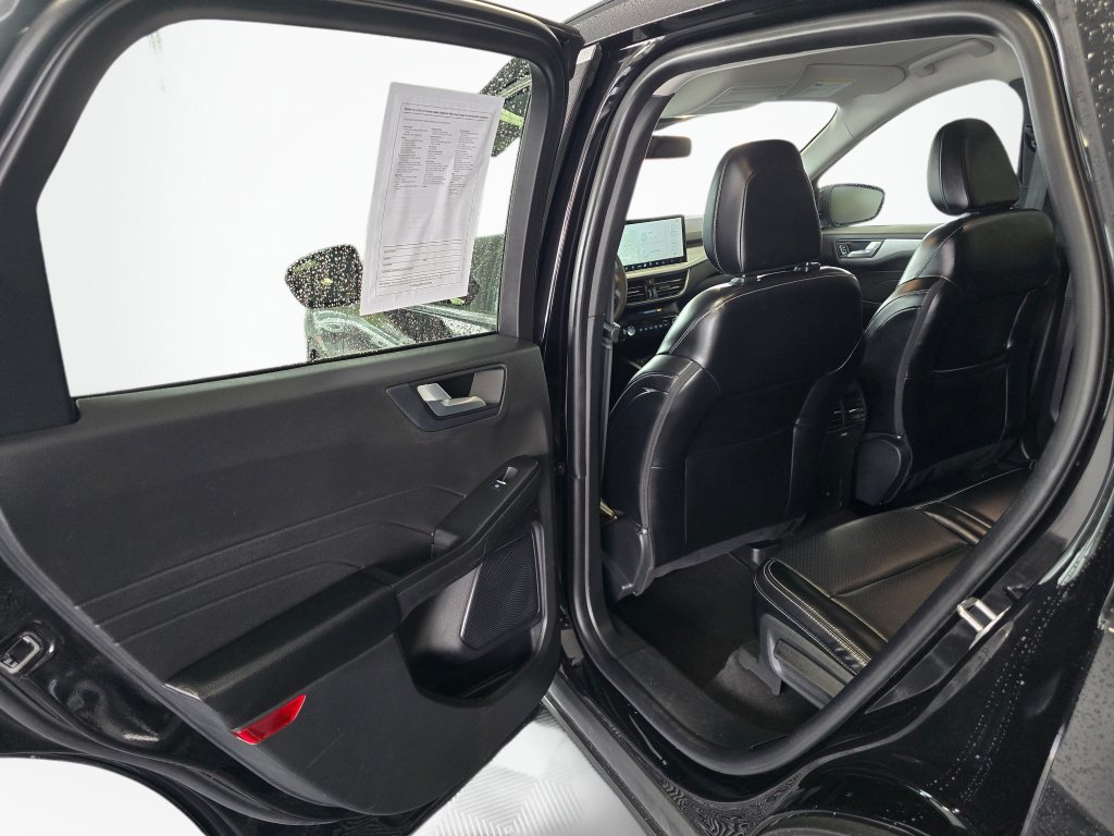Used 2024 Ford Escape Platinum AWD/4WD image 33