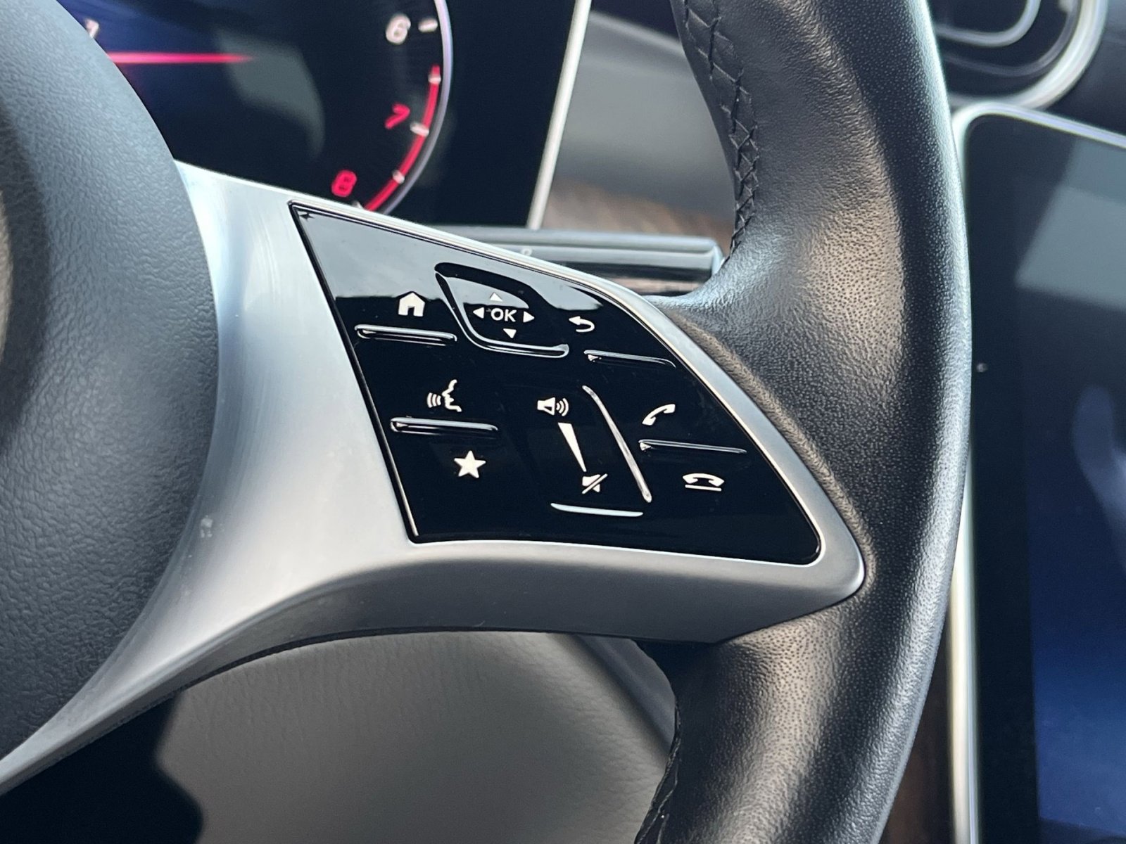 Certified 2024 Mercedes-Benz GLC 300 4MATIC image 29