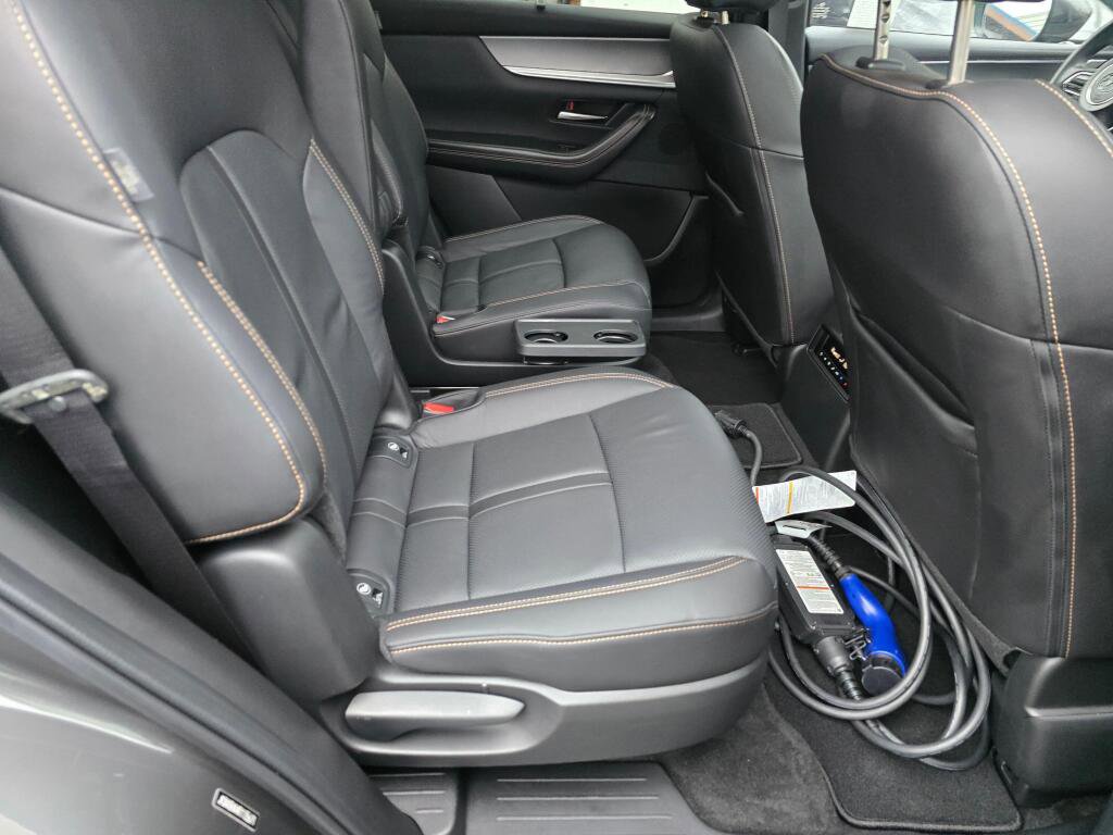 Certified 2024 MAZDA CX-90 Plug-In Hybrid w/ Preferred image 30