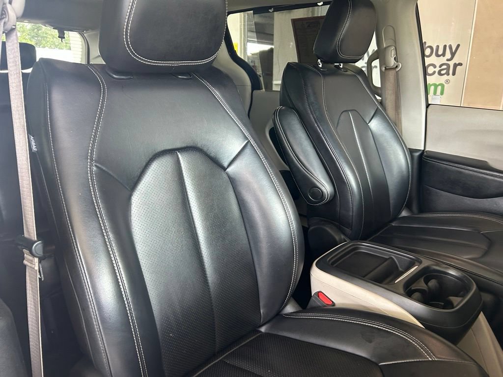 Used 2021 Chrysler Voyager Lxi FWD image 21