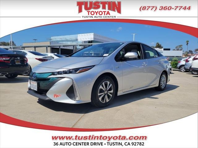 Certified 2017 Toyota Prius Prime Premium FWD image 1