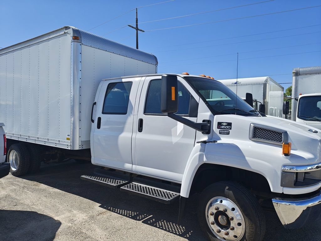 Used 2004 Chevrolet Kodiak C4500 2WD Crew Cab image 2