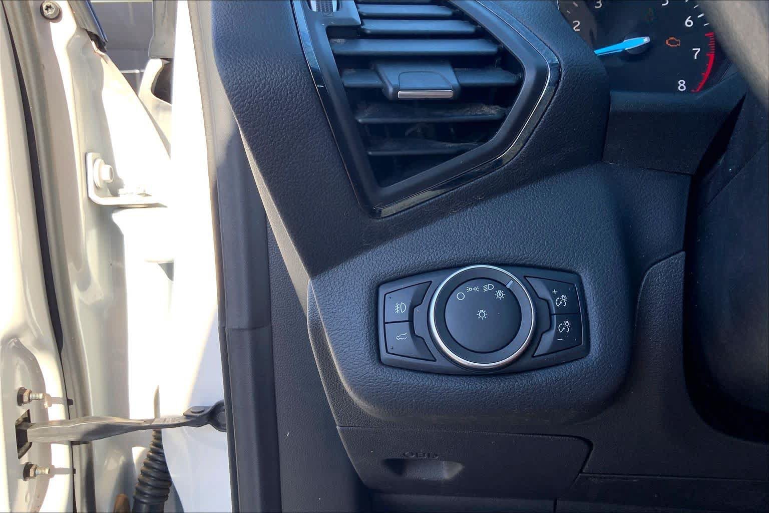 Used 2019 Ford Escape Titanium FWD image 36