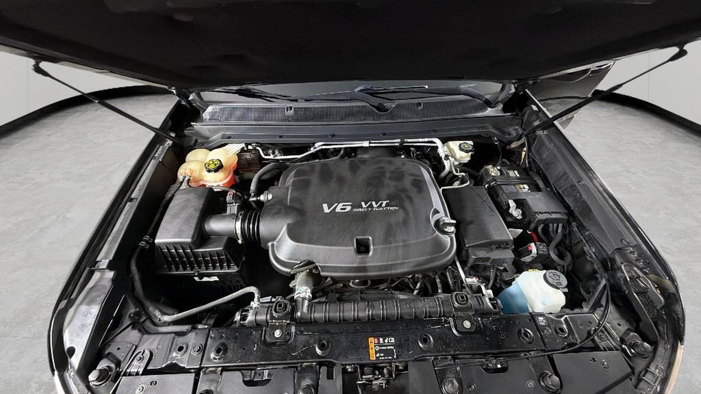 Used 2018 Chevrolet Colorado LT RWD image 28