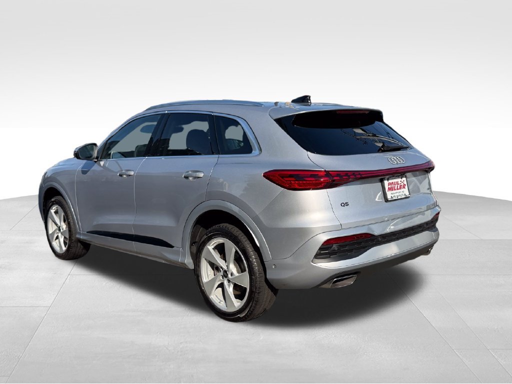 Used 2025 Audi Q5 Premium Plus w/ Premium Plus AWD/4WD image 5