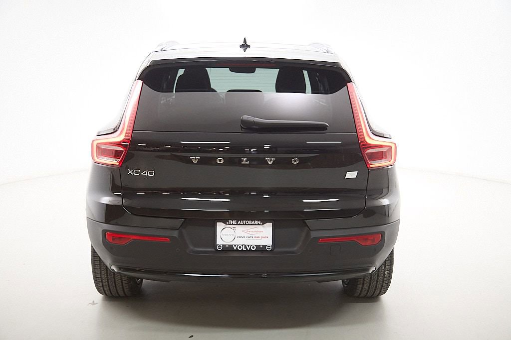 Certified 2023 Volvo XC40 Recharge Ultimate image 8