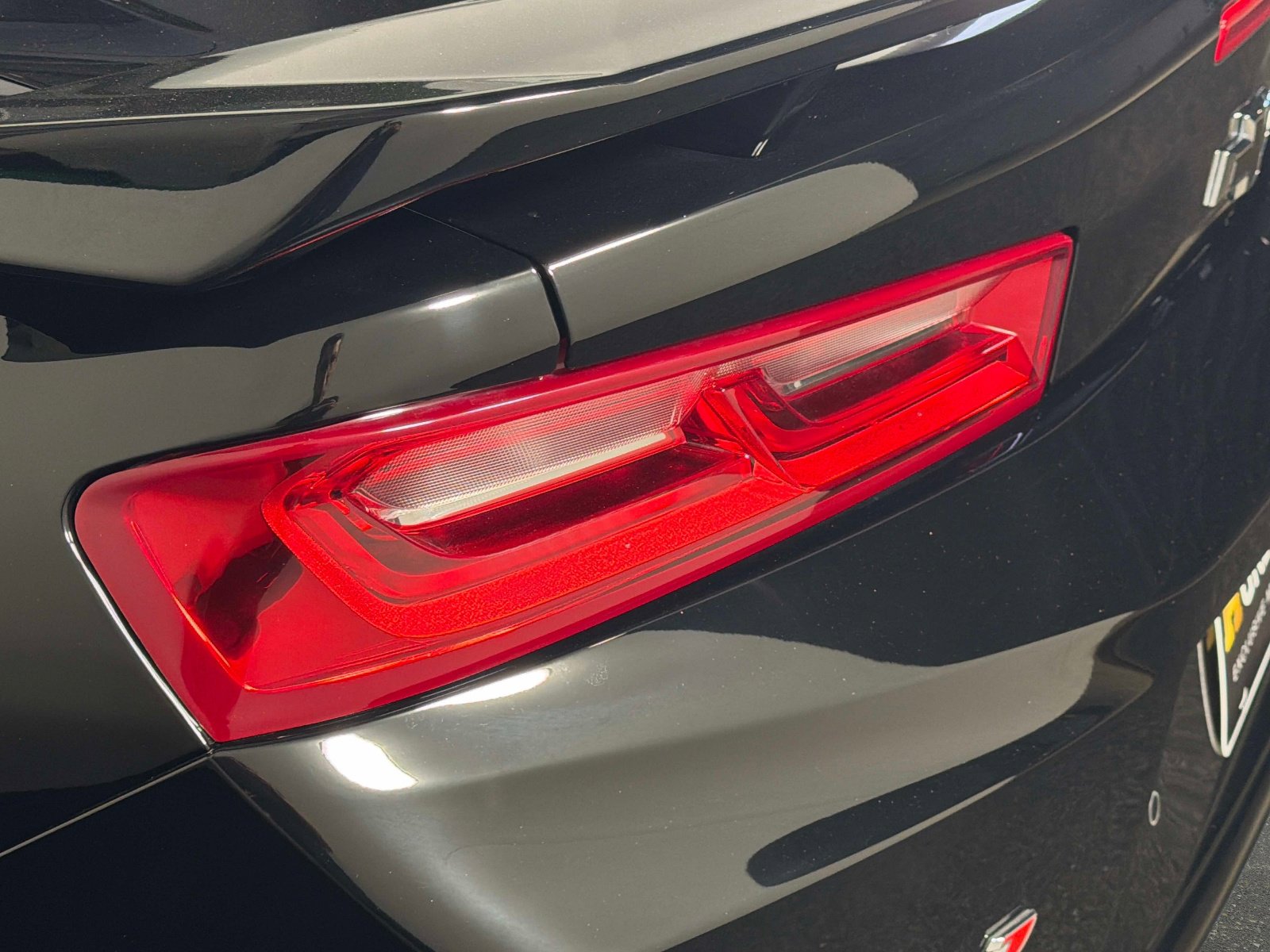 Used 2018 Chevrolet Camaro ZL1 w/ LPO, ZL1 Protection Package RWD image 16