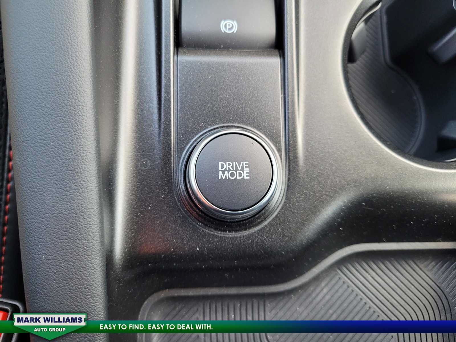 Used 2025 Ford Explorer ST AWD/4WD image 29