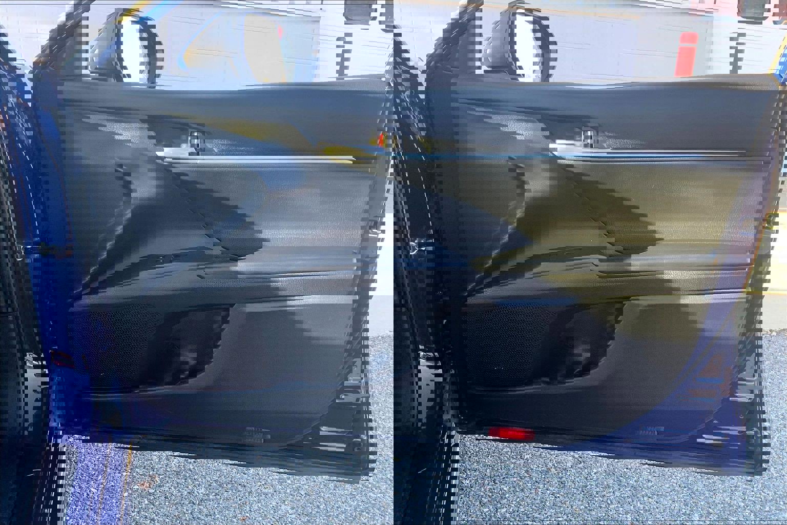 Used 2023 Toyota Camry SE image 28