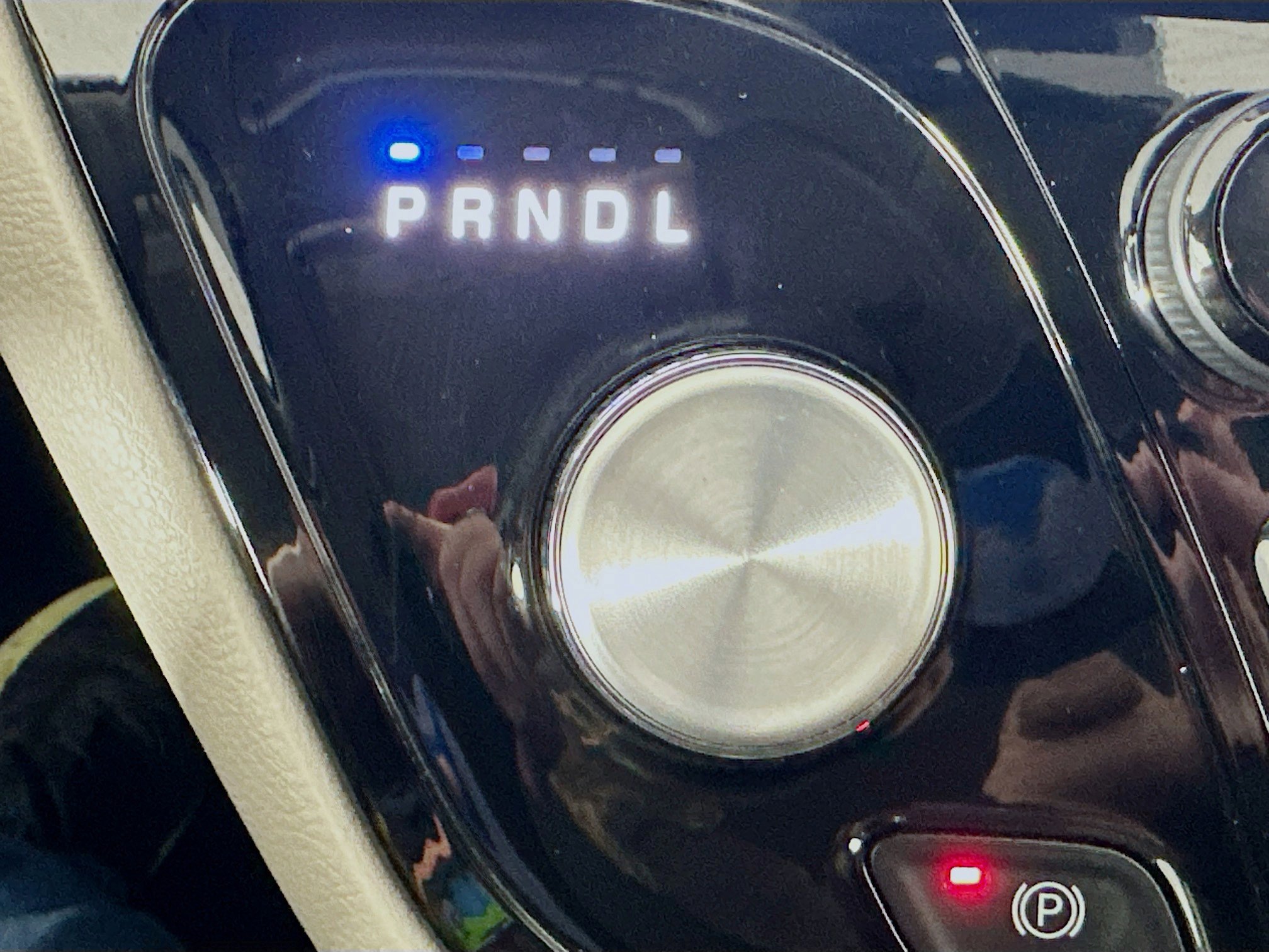 Used 2024 Chrysler Pacifica Touring-L image 24