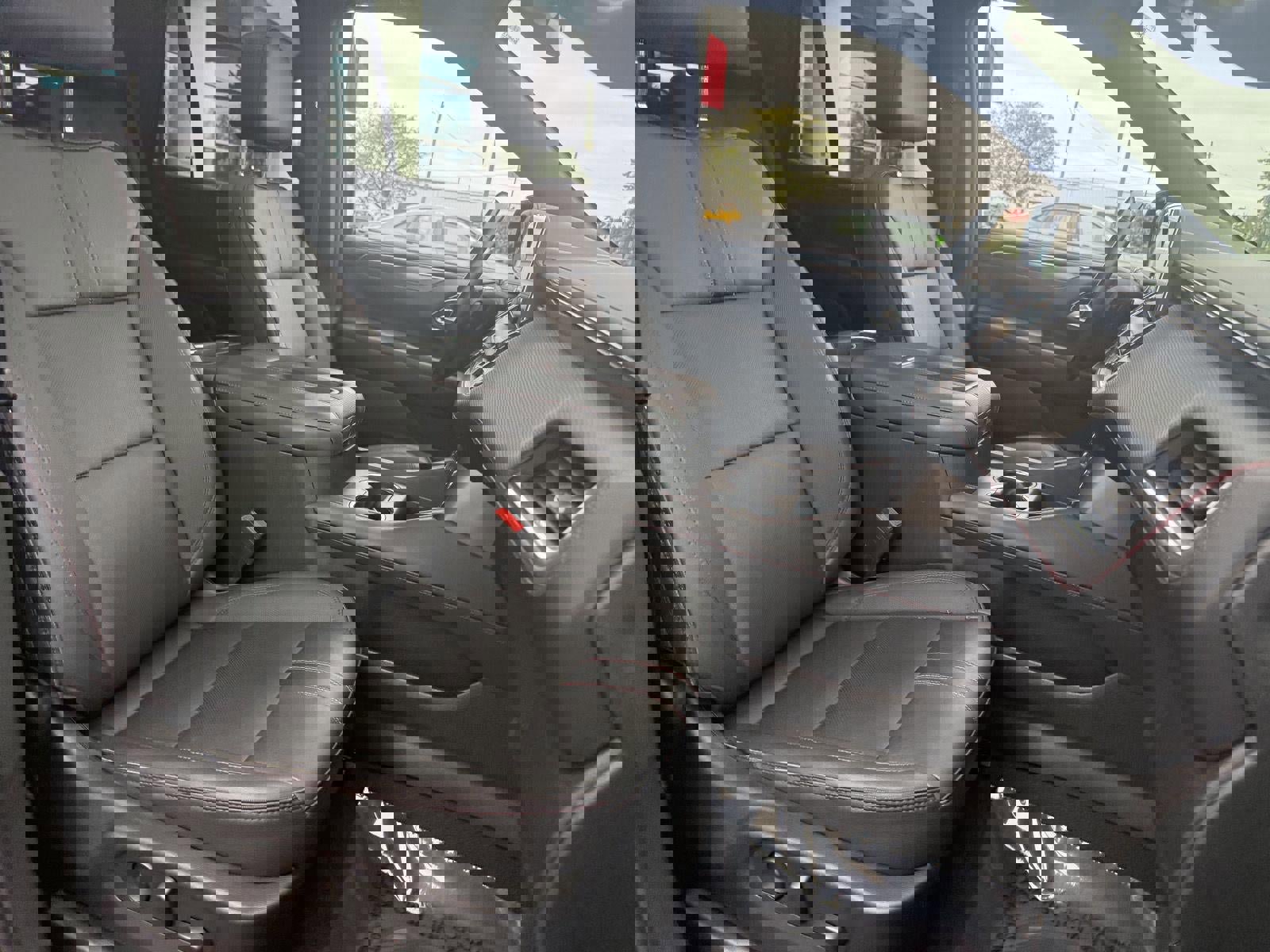 Used 2022 Chevrolet Tahoe RST w/ Luxury Package image 22