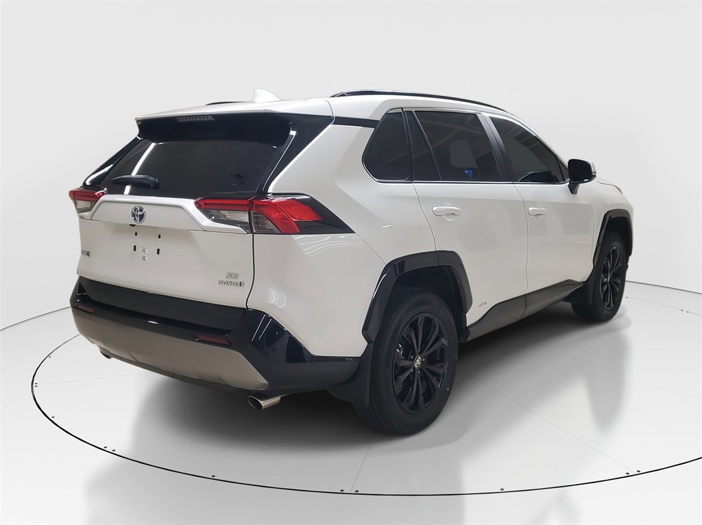 Certified 2024 Toyota RAV4 SE image 7