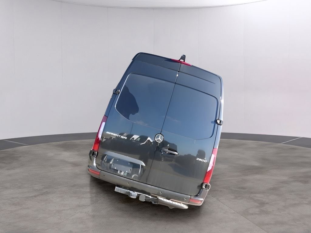 Used 2024 Mercedes-Benz Sprinter 2500 image 6