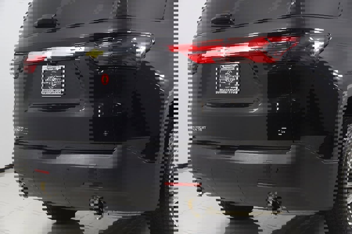 Used 2023 Chevrolet Traverse LT w/ LPO, Cargo Package image 42