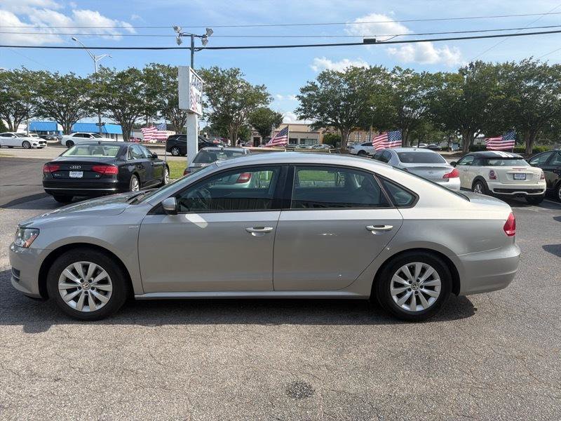 Used 2014 Volkswagen Passat 1.8T Wolfsburg Edition FWD image 5