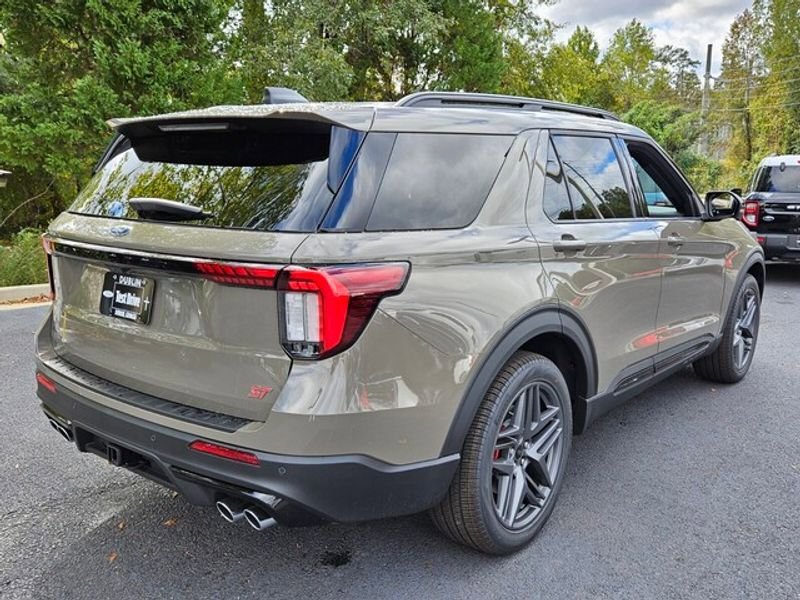 New 2026 Ford Explorer ST image 17