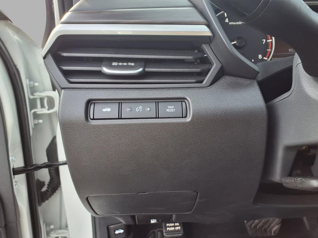 Used 2025 Nissan Altima 2.5 SV image 13