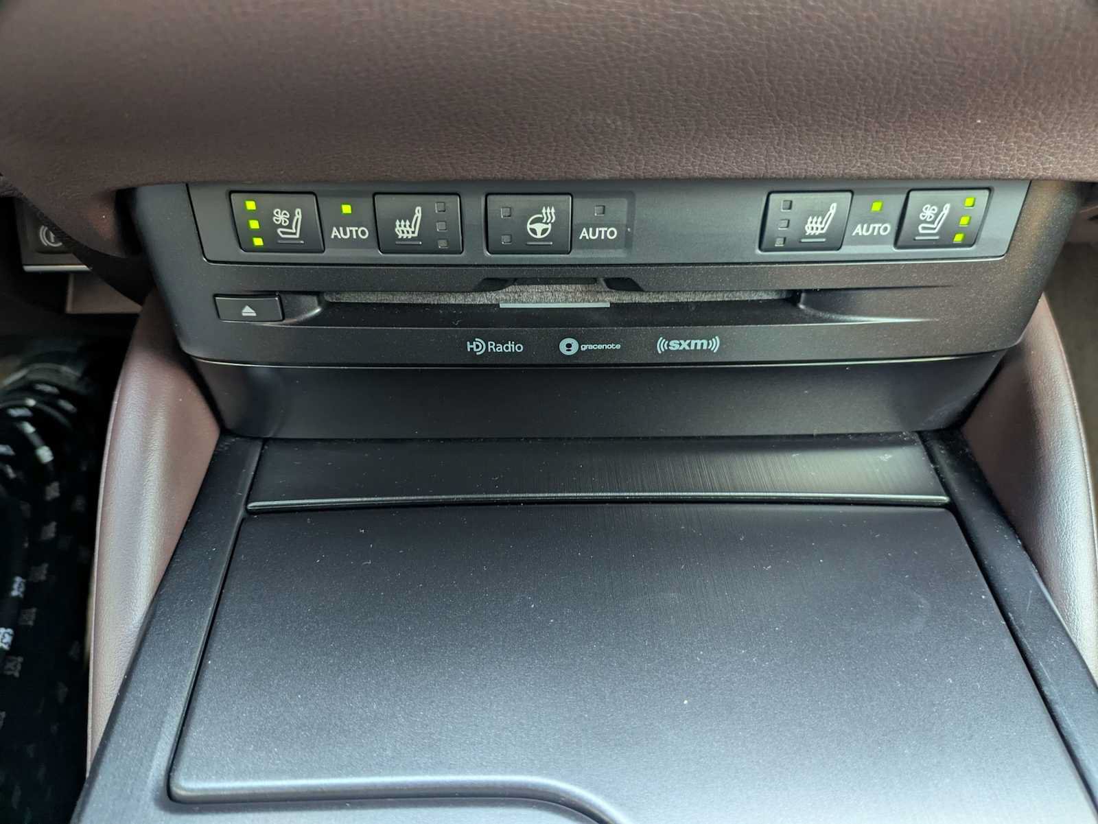 Used 2019 Lexus ES 300h w/ Premium Package FWD image 15