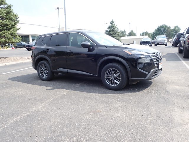 Used 2024 Nissan Rogue S AWD/4WD image 5