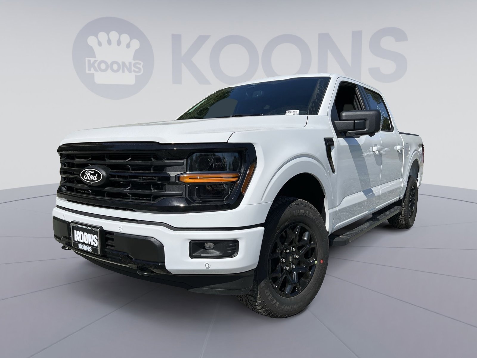 New 2025 Ford F150 XLT w/ Equipment Group 302A MID