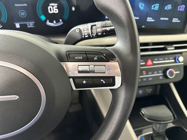 Certified 2025 Hyundai Tucson SE image 16