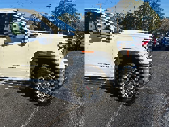 New 2026 GMC Sierra 2500 SLT w/ SLT Premium Package image 5