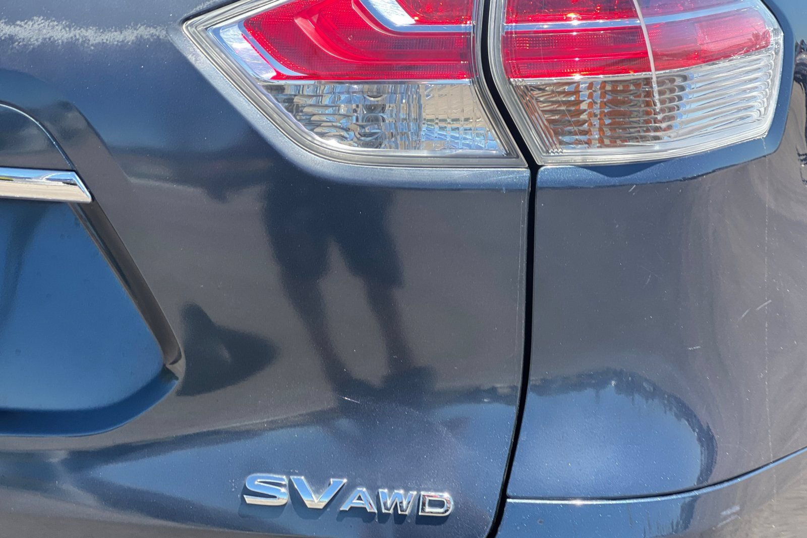 Used 2015 Nissan Rogue SV AWD/4WD image 25