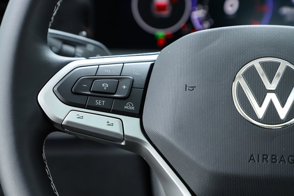 New 2026 Volkswagen Tiguan SE image 21