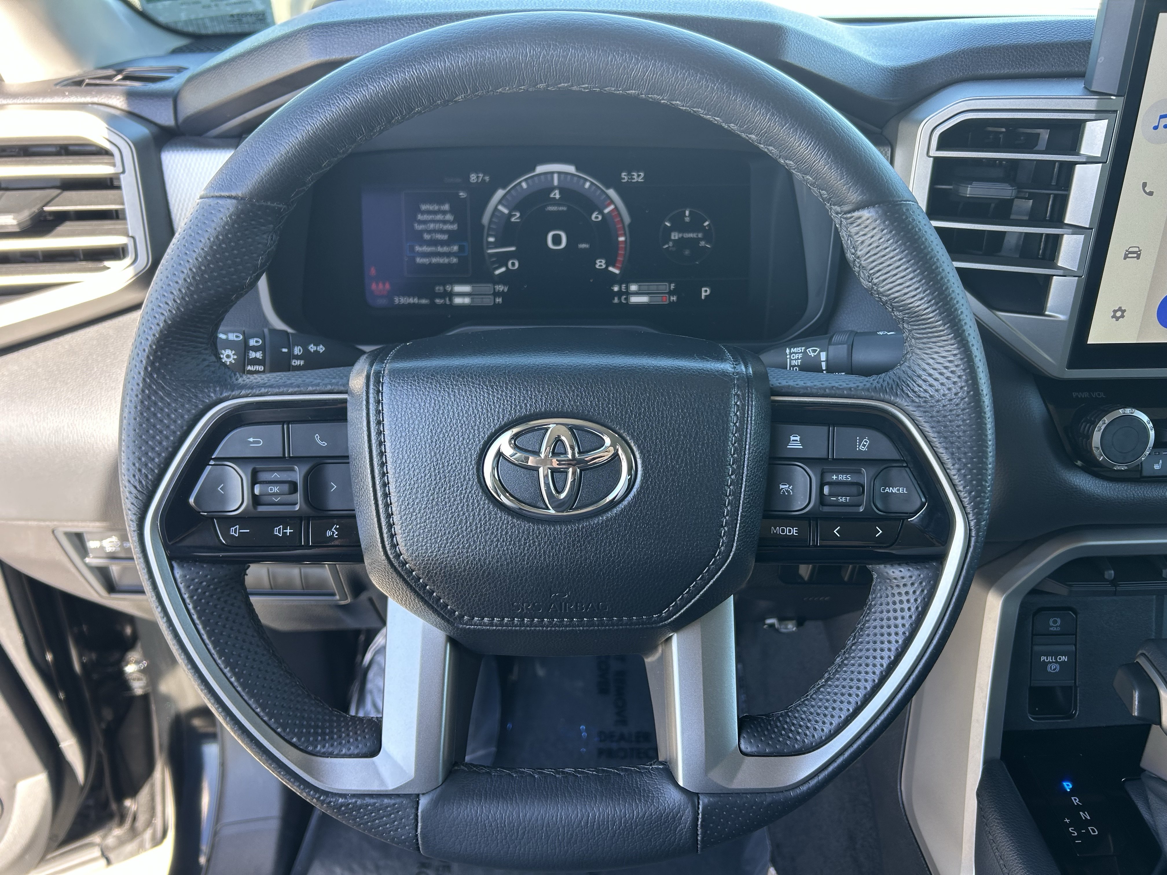 Used 2024 Toyota Tundra Limited AWD/4WD image 25