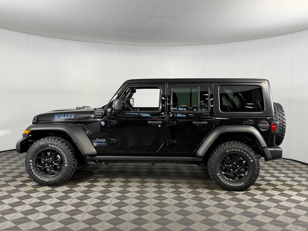 Used 2023 Jeep Wrangler Unlimited w/ 8.4" Radio Group AWD/4WD image 9