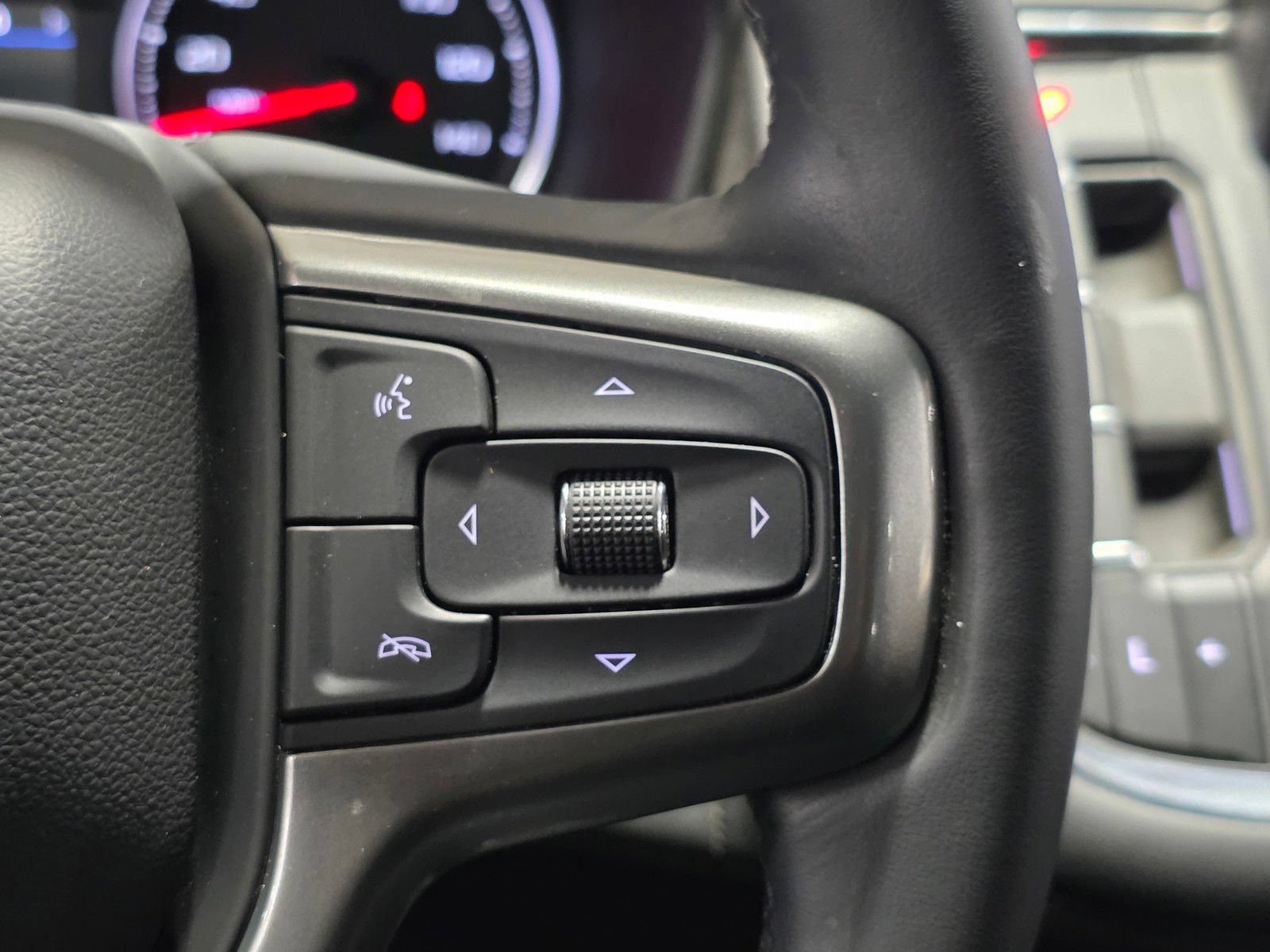 Used 2024 Chevrolet Suburban LS w/ Driver Alert Package AWD/4WD image 33