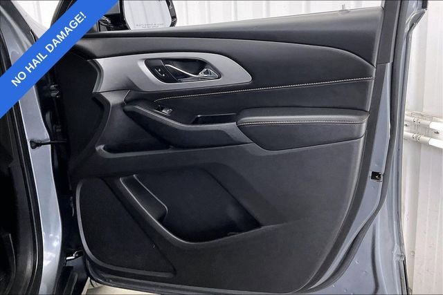 Used 2020 Chevrolet Traverse LT FWD image 21