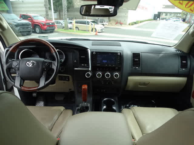 Certified 2020 Toyota Sequoia Platinum image 35