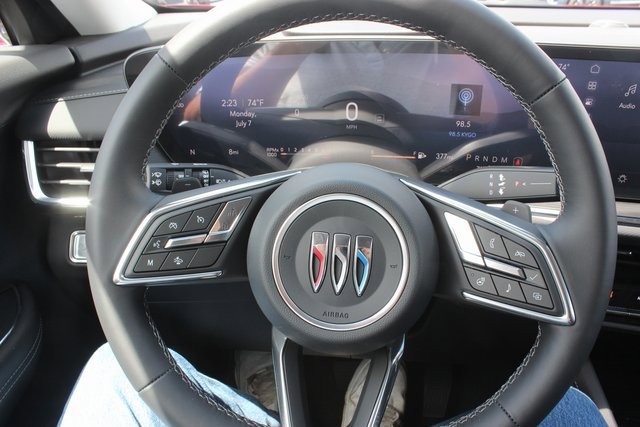 New 2025 Buick Envision Preferred image 6
