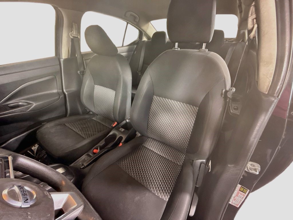 Used 2022 Nissan Versa S FWD image 20