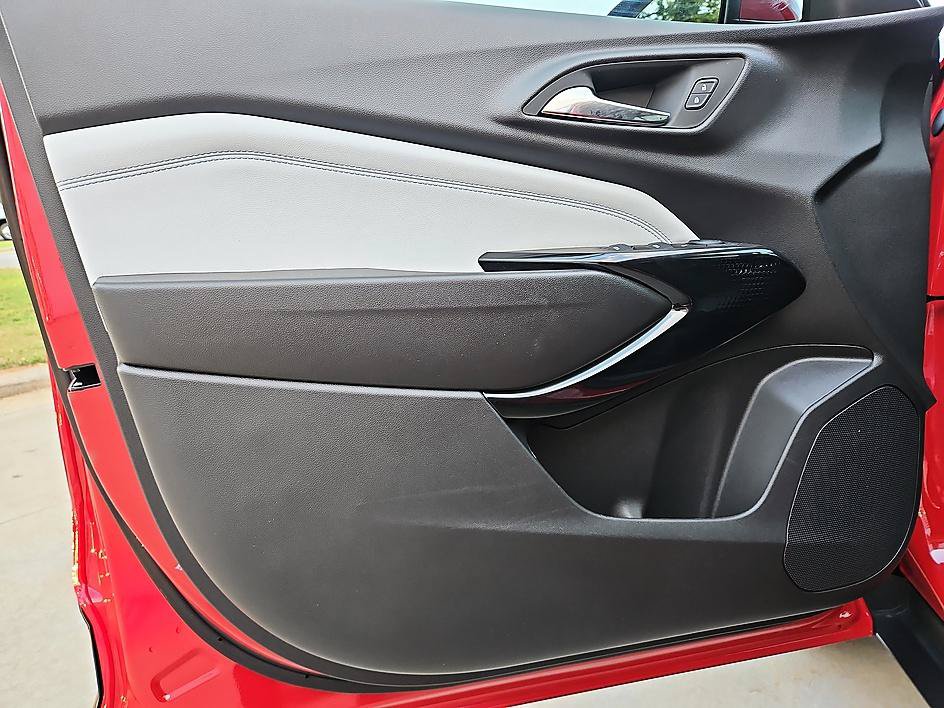 New 2026 Chevrolet Trax LT FWD image 13