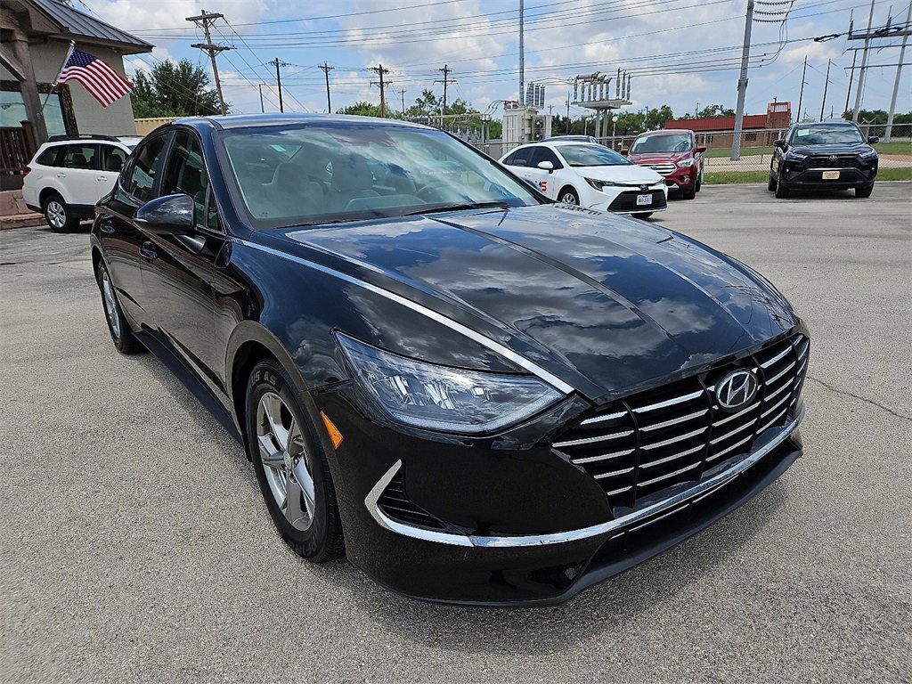 Used 2022 Hyundai Sonata SE w/ Winter Weather Package image 11