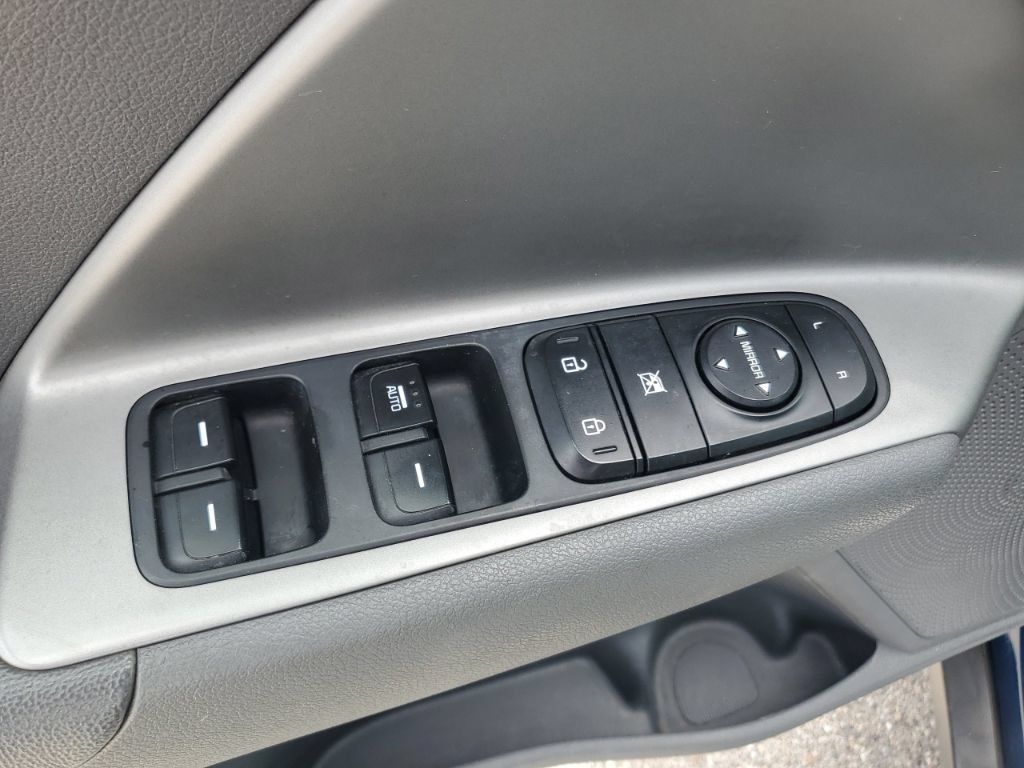 Used 2019 Kia Niro LX FWD image 9