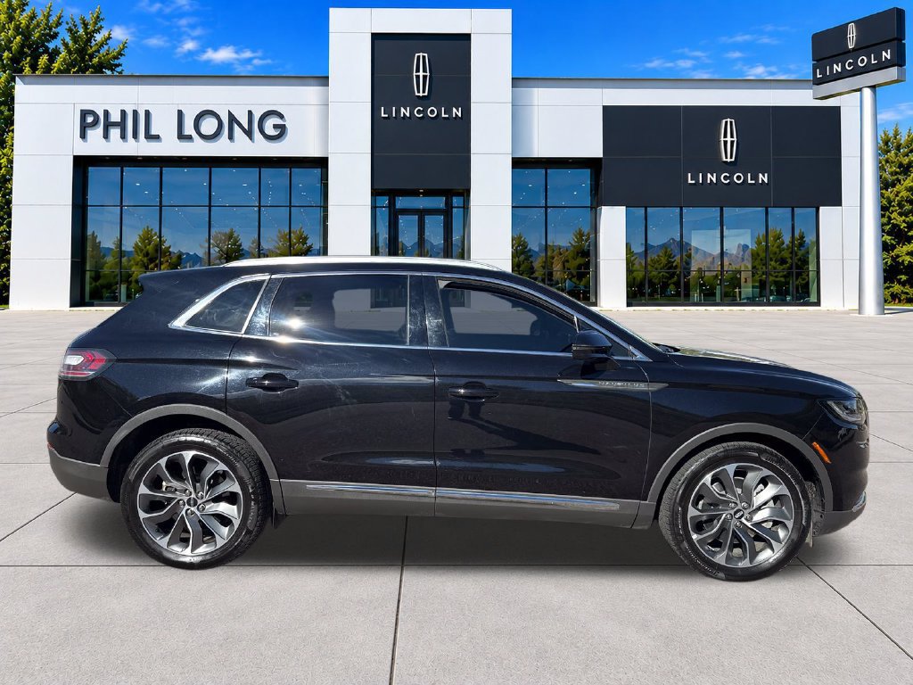 Certified 2022 Lincoln Nautilus Reserve w/ Luxury Package AWD/4WD image 10