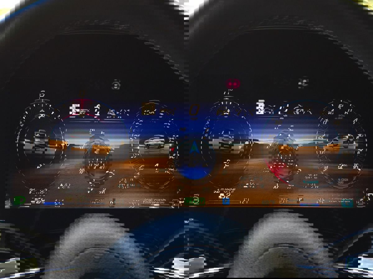 Used 2023 Mercedes-Benz EQS 580 4MATIC SUV image 39