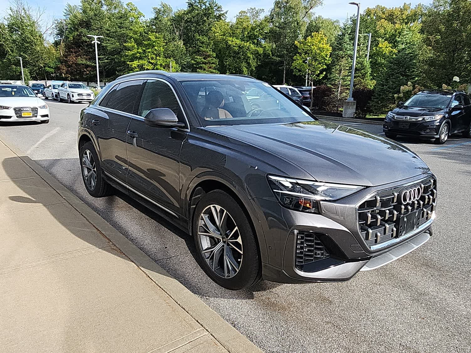 Certified 2025 Audi Q8 Premium Plus AWD/4WD image 23
